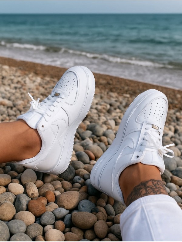 Air Force Beyaz